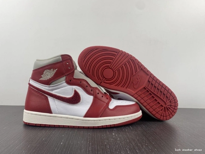 Reps LUCY Newstalgia OG DJ4891-061 (W) Chenille Jordan High 1 0704